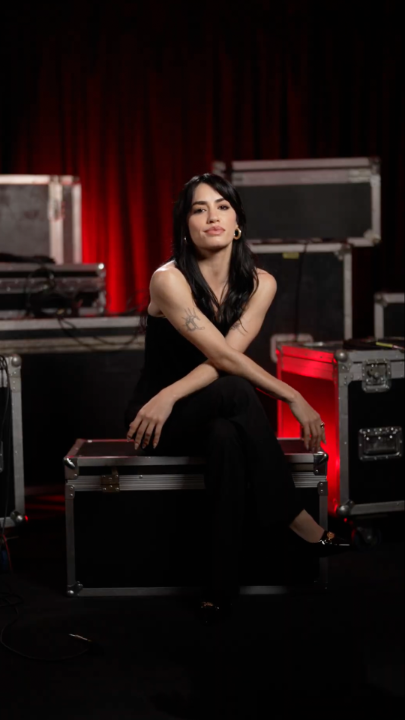 Podría pasar todo el día viendo a Lali reaccionar a escenas de su documental 🎬