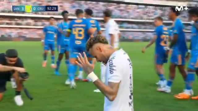 El Santos de Neymar tumba al Cruzeiro y se salva del descenso. #LaCasaDelFútbol