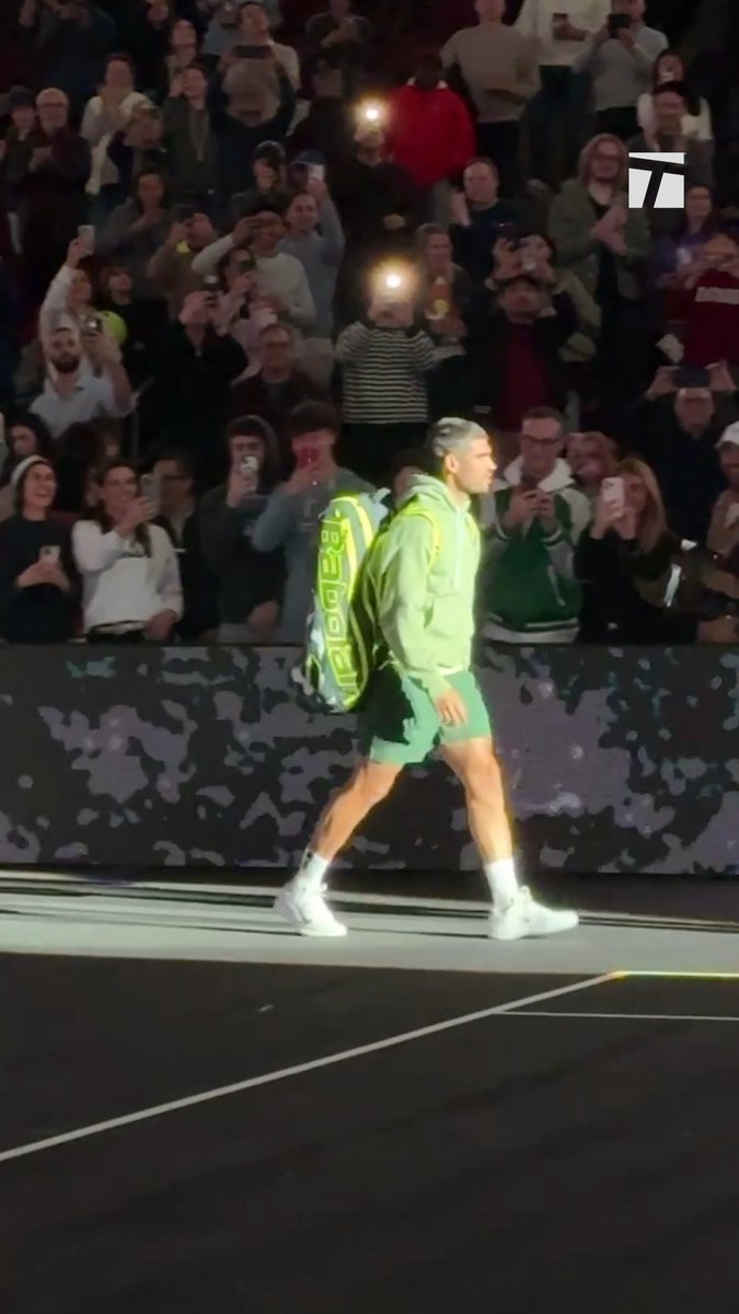 Carlos on-court 😎 Stream Alcaraz vs. Tiafoe at A Racquet at The Rock live on our app! 📲