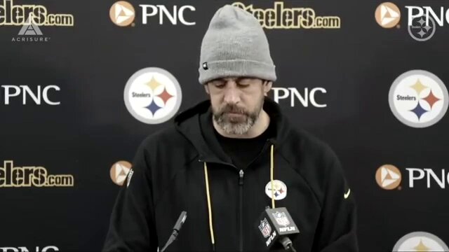 Aaron Rodgers after his "super clean" day & not being sacked once in a win over the Ravens: "I thought the pass protection was excellent. ... The line really gave me a lot of time today. ... To still be recovering from my injury and to not really get hit a whole lot - I don't know if I was on the ground one time without being clumsy and falling down - that's a good day." via Pittsburgh Steelers