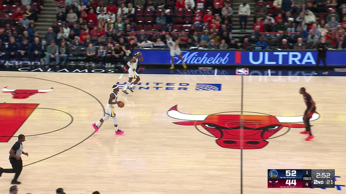 This might be the best poster dunk of Matas' career so far... 😳 MB | Chicago Sports Network