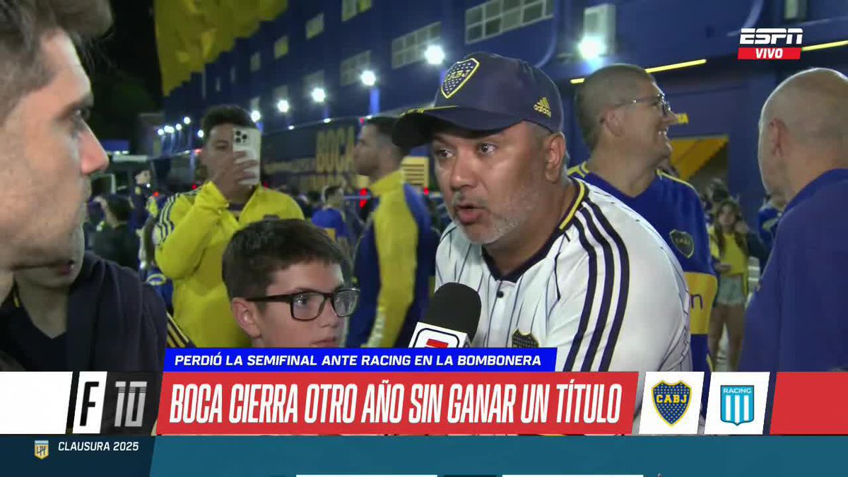 "NO TIENEN SANGRE. SE TIENEN QUE IR TODOS" 👀 Los hinchas de Boca se fueron RE CALIENTES luego de quedar afuera del #TorneoClausura y la ligó hasta PAREDES 📺 #DisneyPlus Plan Premium