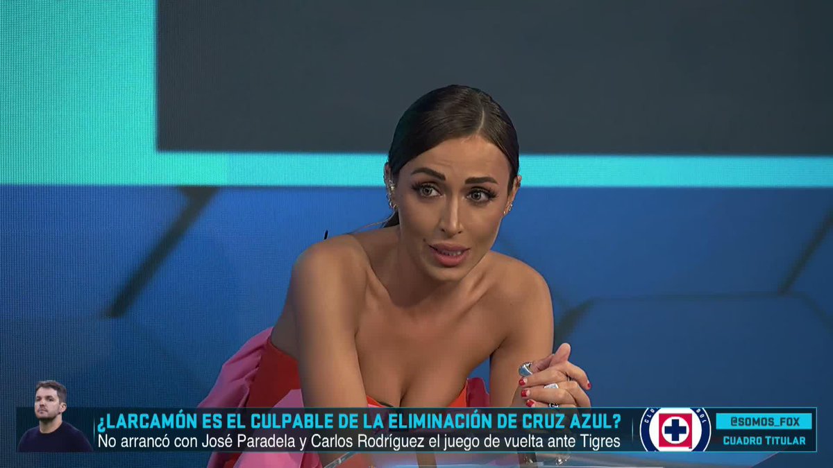 ¿QUIÉN TIENE LA RAZÓN? -Claudia García: "¡NOS ROBARON (A CRUZ AZUL)!" -Yosgart Gutierrez: "No estoy de acuerdo, se equivocó Larcamón"