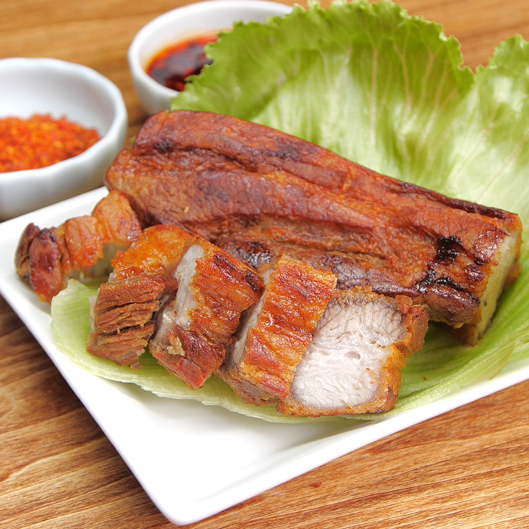 【油なしでカリッカリに焼きました♡】クリスピーポークベリー / Super Crispy Pork Belly🥩🍽️