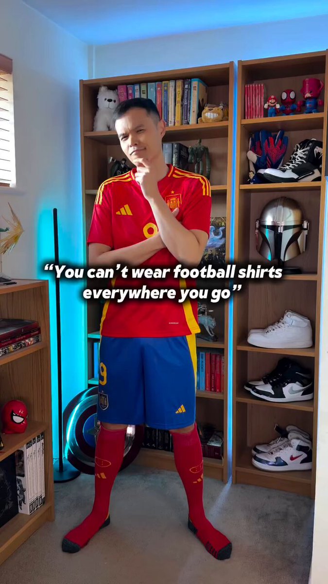 I can wear my football shirt for any occasion 😋 Which football shirt caught your eye 👁️