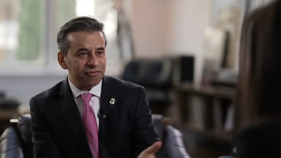 Trump's FDA commissioner: Rates of hepatitis B have come down significantly, and that's because of hepatitis B vaccination. Reporter: ACIP is looking to pull back those recommendations on this protocol that's had a 40-year track record of safety and efficacy. Trump's FDA commissioner: Ultimately, the government is not your doctor. Reporter: But you're going to set the guidelines, and doctors generally defer to the government recommendations.