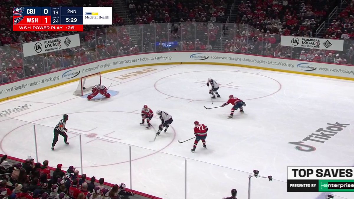 Logan Thompson's stats so far this season as he and the Washington Capitals sit in first place in the Eastern Conference: โ
13 wins โ
.925 Sv% โ
1.96 GAA โ
1 shutout Where do you rank Thompson in the Vezina Trophy race so far? ๐ Top Plays presented by Enterprise