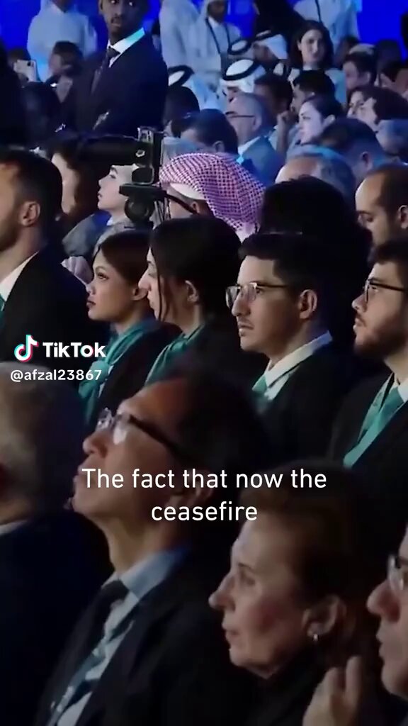 Francesca Albanese slams the ‘ceasefire’: ‘Intended to achieve what the genocide could not’ ‘The ethnic cleansing of Palestinians from Gaza 🇵🇸’ ‘The end of the Palestinians right to self determination’ ‘To prevent this we must restore trust in the UN’ Free Palestine 🇵🇸 now