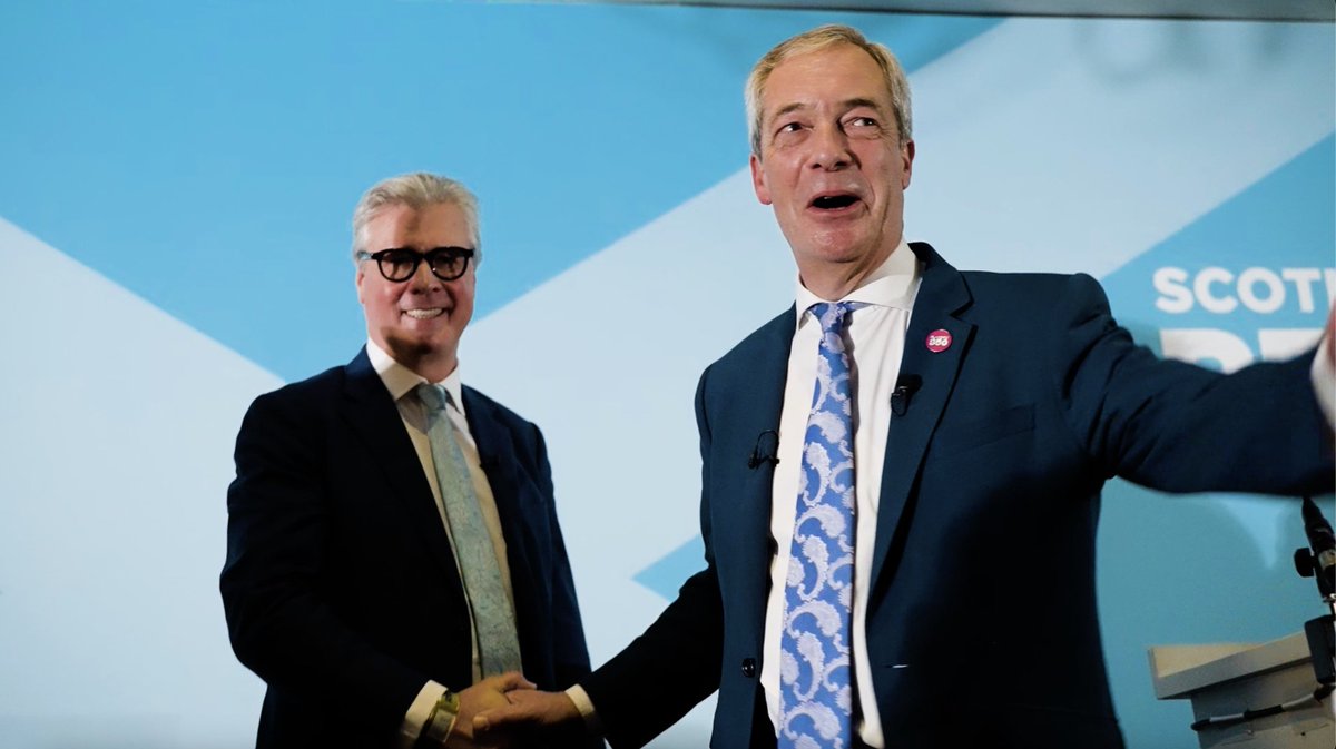 Watch Nigel Farage introduce Malcolm Offord to Reform UK in Falkirk last weekend. 👇