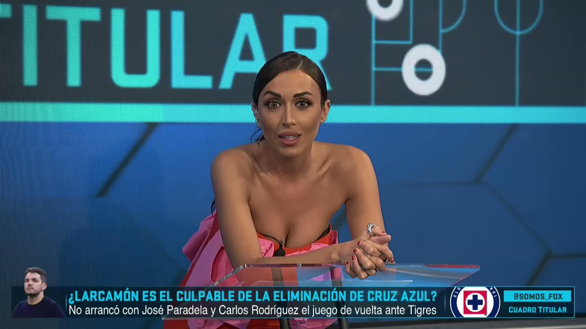 ÍDOLAZO TORAÑO (Angel García Toraño R.P.) JAJAJAJAJA 🤣 -Toraño: Claudia García "¿Hoy no traes tu vestido azul Ludovica?" -Ludovica: "No" Todavía se lo confirma JAJAJAJAJA *Todos se ríen* 😂😂😂😂😂😂😂😂😂😂😂😂