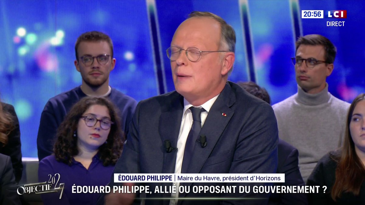🔴 Dissolution : "Peut-être que le président choisira de dissoudre. Ce que je sais, c’est que rien de profond, de sérieux, d’important ne sera fait avant l’élection présidentielle", estime Edouard Philippe ▶️ "Objectif 2027" avec Darius Rochebin