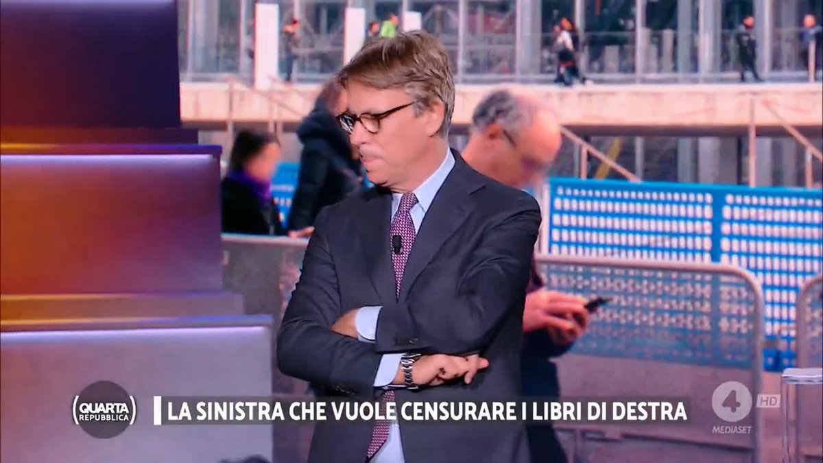 "Che il fascismo è un reato lo ha detto la nostra Costituzione. Non è un atto di censura perchè la censura è impedire a qualcuno di parlare o pubblicare nel proprio paese, qui non è casa sua, perchè è una fiera privata." #Bompiani #quartarepubblica