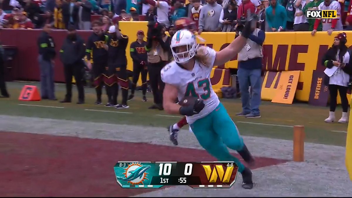Andrew Van Ginkel loves intercepting screen passes 🔥 Andrew Van Ginkel
