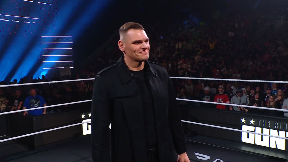 The WWE Universe is letting Gunther know where they stand! 👋