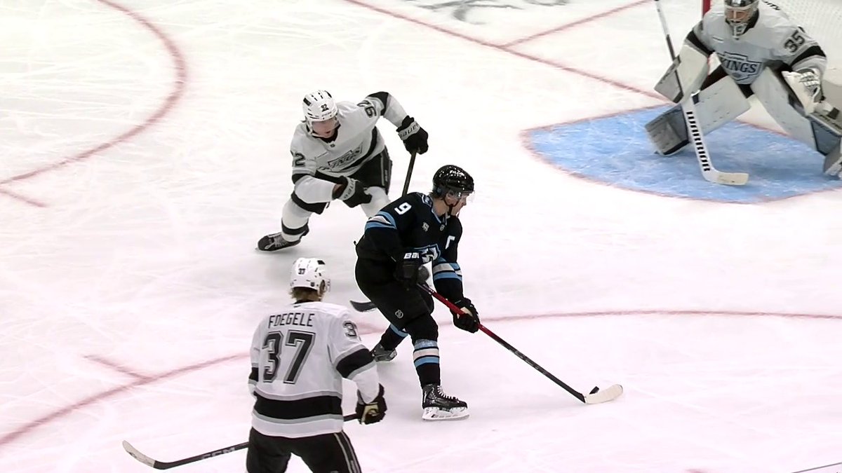 CLAYTON KELLER WITH A BACKHAND BEAUTY 🤩