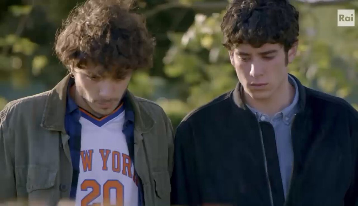 é manuel che va da simone non é quel ratto di thomas non é quella disadattata di greta non é suo padre a cui non frega un cazzo di lui É MANUEL perché manuel C’É SEMPRE manuel C’É SEMPRE STATO