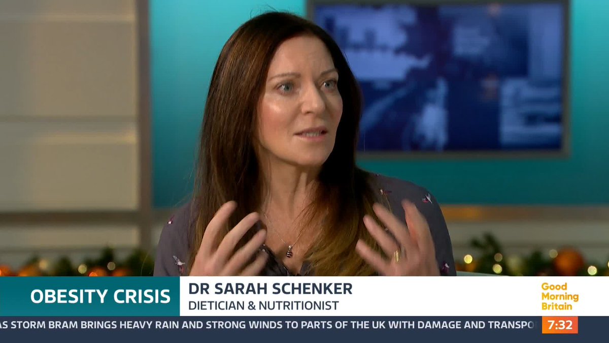 Women should be offered portions 25% smaller than those for men, according to a recommendation from a world-leading expert on obesity. Is it sexist to offer women smaller portions?