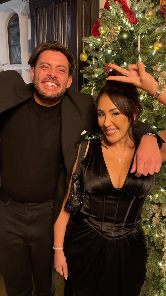 The exciting news is out! 🎁🎄 Stream the #TOWIE Essexmas Special on ITVX now ✨