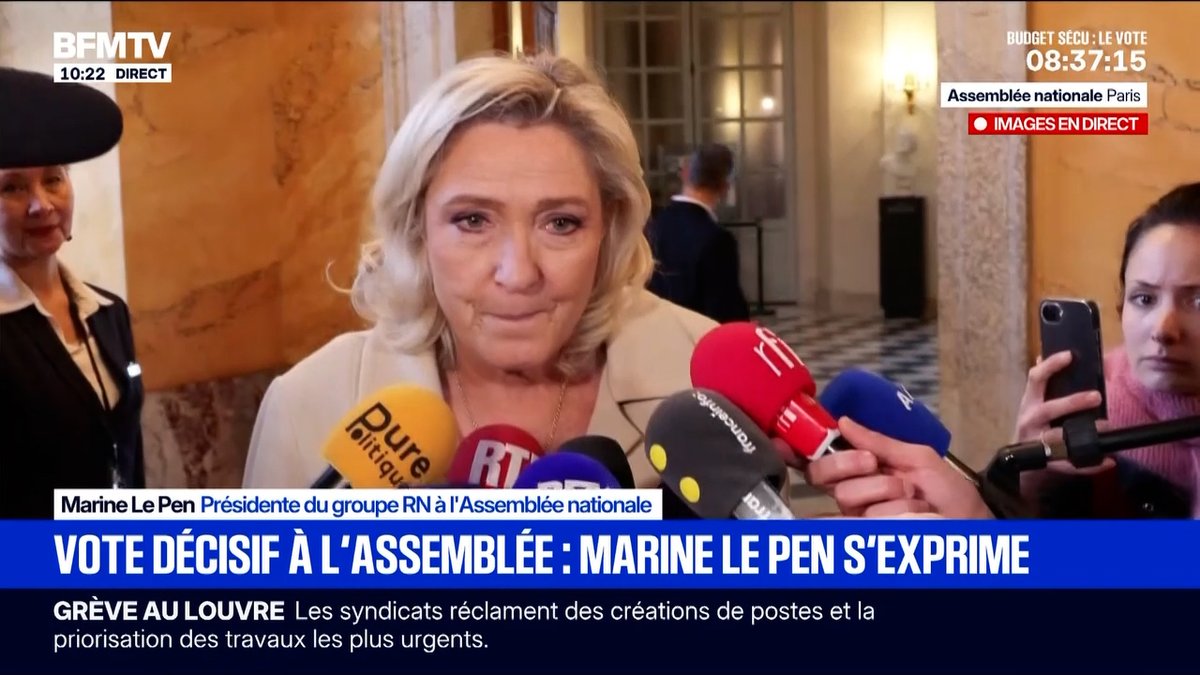 La seule solution pour pouvoir obtenir une majorité stable, c'est la dissolution de l'Assemblée nationale. On ne peut pas avancer sans majorité claire, et la volonté des autres forces politiques de s'opposer à de nouvelles élections est un élément de déstabilisation de notre pays.