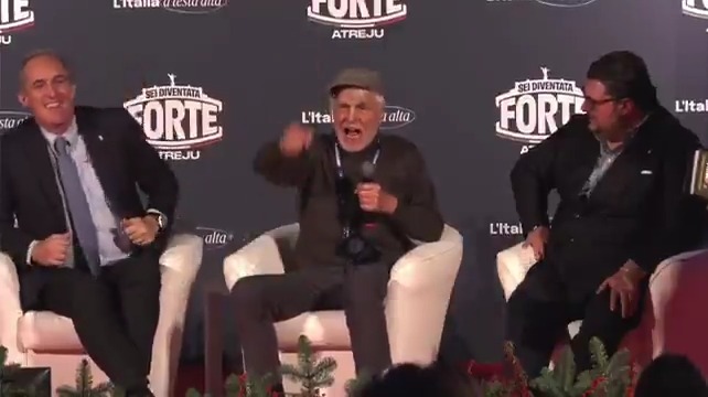 Placido: "Anni fa diedi una cena prenatalizia con degli artisti. A un certo punto dico 'Oh, avete visto sta Meloni? È arrivata all'8%. Non c'è una politica come lei'. Uno degli invitati mi guarda e mi urla 'fascista, fascista, fascista' decine di volte" #Atreju