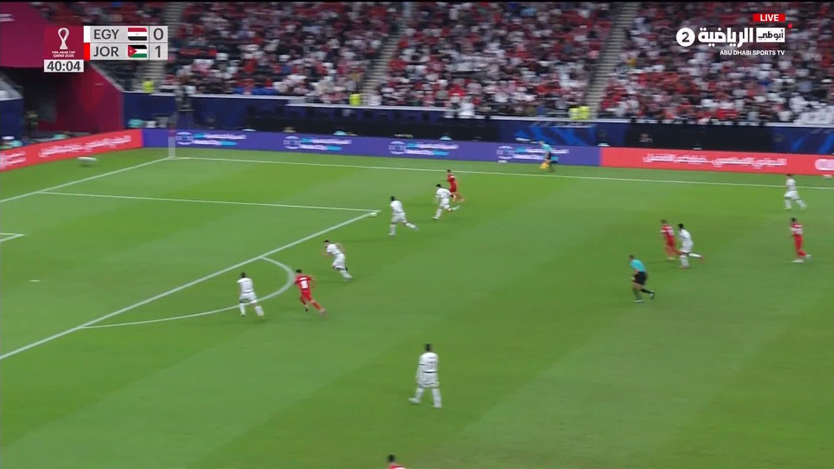 مع أن منتخب #الأردن 🇯🇴 ضمن التأهل وصدارة المجموعة ومع ذلك واصل اللعب بكل حماس وجدية عكس منتخب السعودية أمس الذي حرم #عمان من التأهل وأهداه للمغرب الذي لا يستحق التأهل أصلاً. #الاردن_مصر #كأس_العرب