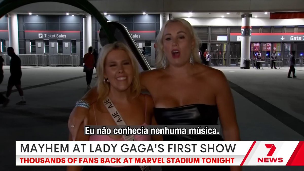 Fans in Australia and users on social media are currently slamming Lady Gaga’s Mayhem Ball Tour, describing the concert as “boring,” with one woman stating she couldn’t even name a single song.