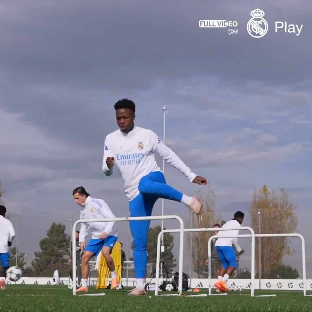 💪 Last training session before hosting Manchester City! INSIDE TRAINING - RM Play