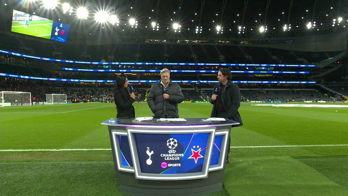 Owen Hargreaves and Glen Hoddle on Tottenham youngster Archie Gray: 🗣️ “I think him and Lucas Bergvall are going to be the future of this team.” Archie Gray Lucas Bergvall Luka Vuskovic Mikey Moore Luca Williams-Barnett Wow 🤯