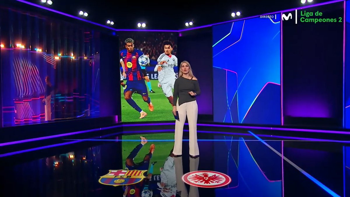 ¡Toca remontar en la segunda mitad! Y a las 23:00 el post del FC Barcelona - Eintracht y del PSV - Atlético de Madrid te espera en #LaCasaDelFútbol. En Movistar Plus+ con Susana Guasch Llovensà, Javi Muñoz Ais, Jordi Cruyff, Abelardo Fernández, Julien Escudé y Roberto Fresnedoso. #UCL