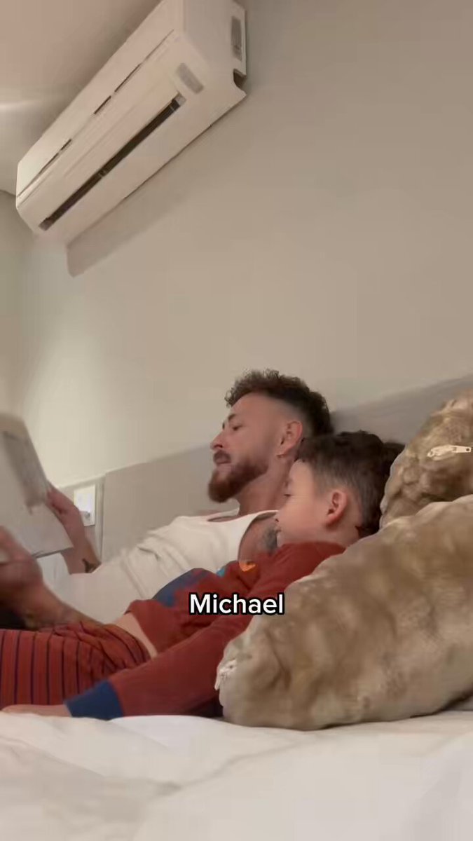 Quando você trabalha muito pra dar um futuro melhor pro seu filho e vê que isso tá acontecendo 🥹