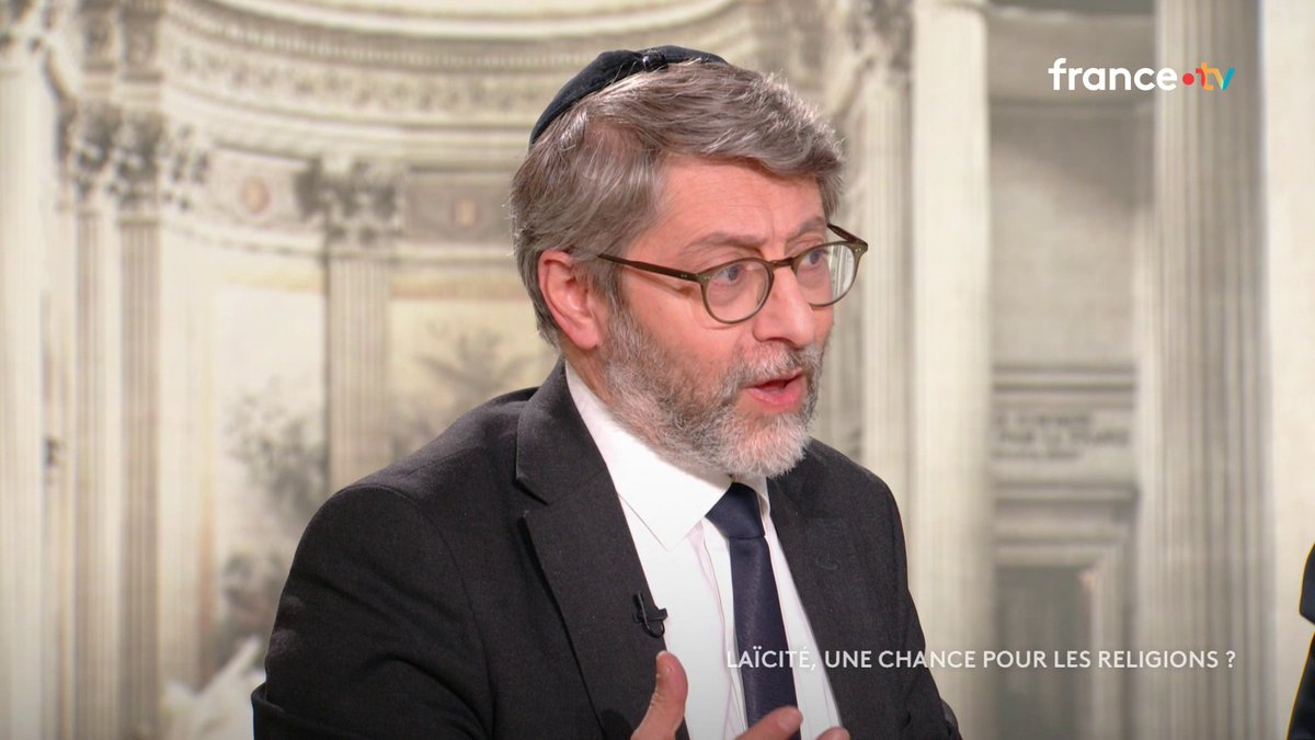 Jordan Bardella, président du RN, s'exprime sur la loi de 1905 dans l'émission "Laïcité, l'exception française" sur France 2 : "C’est un héritage mais qui est menacé. (…) Le véritable problème est que la laïcité n’est plus défendue aujourd’hui."