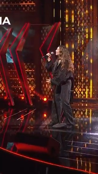 #ANTONIA con “Luoghi Perduti” accede alla finale di #SanremoGiovani 🎤 #Sanremo2026 #SaràSanremo