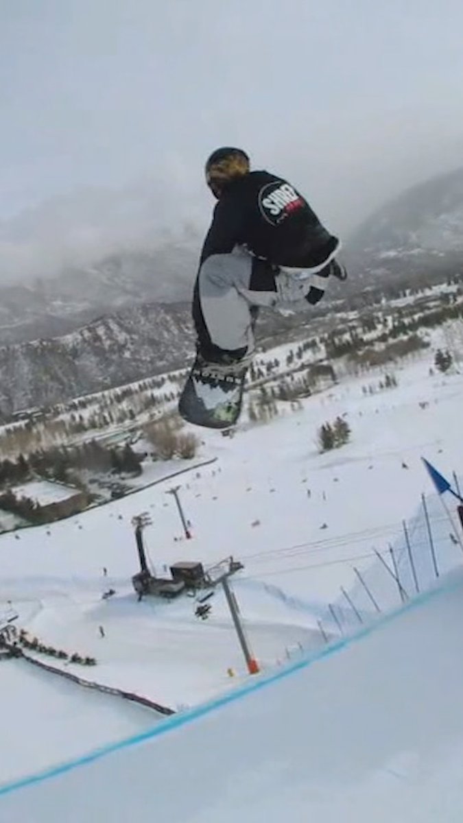 Zoi Sadowski-Synnott got us feelin spicy 🍅🌶️ #XGames #Snowboarding
