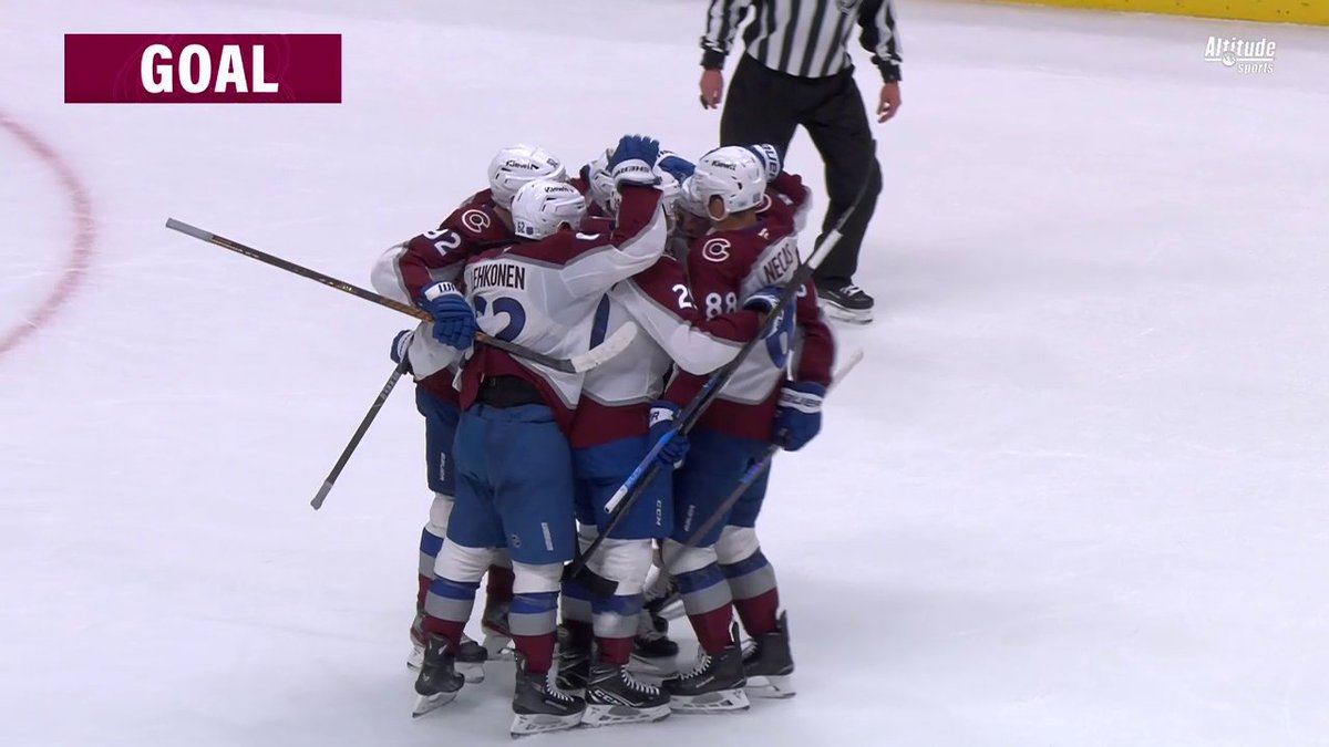 MAKAR TIES IT IN MUSIC CITY 🤯