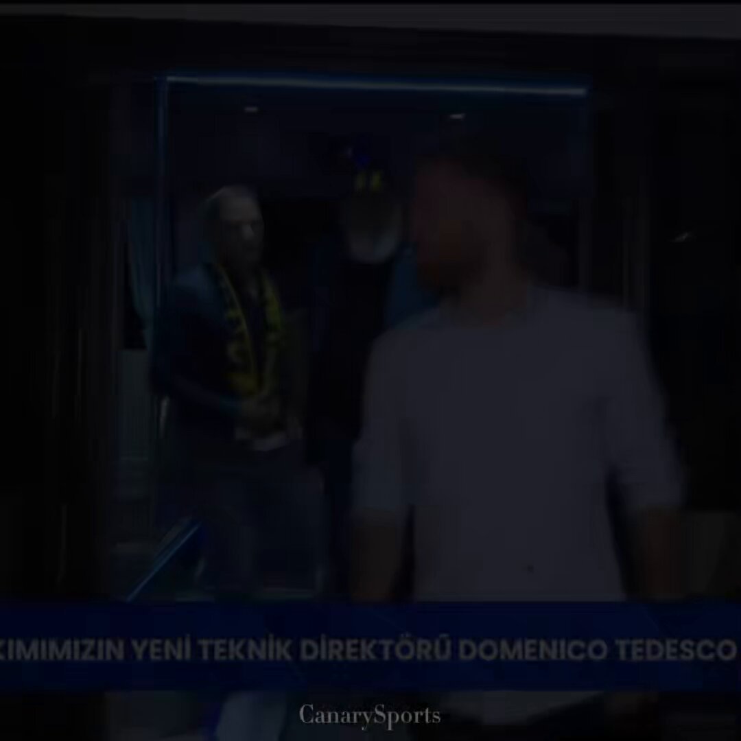 Sen gel bu taraftara 1 yıl sonra hücum futbolu izlet, Beşiktaş’ı yen namağlup ilerle ama bazı taraftarlar seni linçlesin.. Sonuna kadar arkandayım hocam sezon sonu biz güleceğiz..