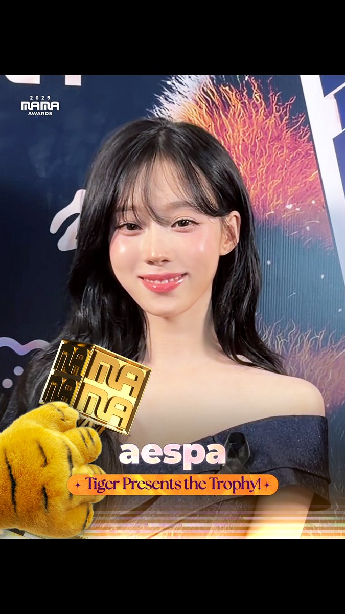 [#2025MAMA] Tiger Presents the Trophy!🐱🏆 aespa Mission accomplished, with a little roar! - FANS’ CHOICE FEMALE TOP 10 HEAR MY ROAR, UH-HEUNG 2025 MAMA AWARDS #MAMAAWARDS #2025MAMAAWARDS