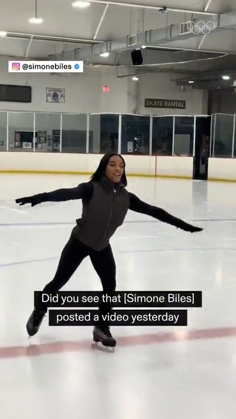 Simone Biles steps onto the ice for fun… and Lilah Fear is ready to teach her a few moves on the ice. ⛸️✨ Simone Biles, call her. 📞 ISU Figure Skating | British Ice Skating I U.S. Figure Skating I @Gymnastics I USA Gymnastics