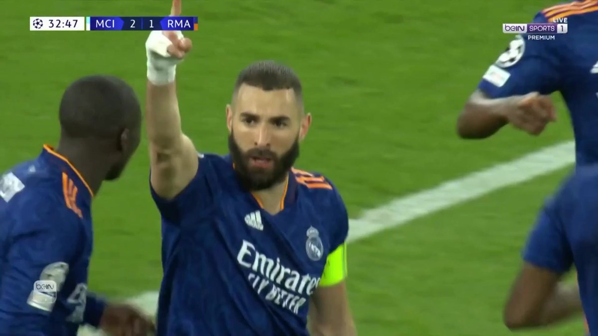 على طاري مباراة مدريد والسيتي يبقى السؤال كيف قدر بنزيما يسجل هذا الهدف من عرضيه ميندي؟