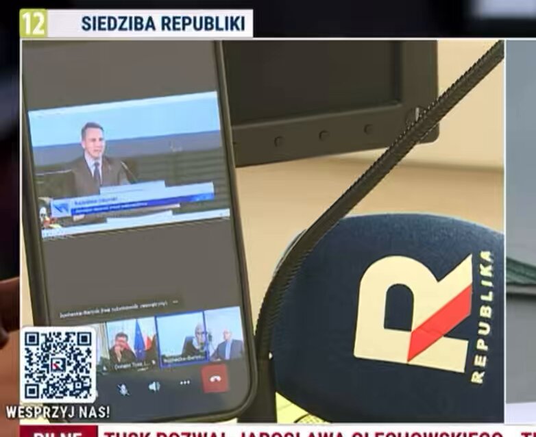 Czy ja dobrze widzę, że Olechowski siedzi naprawdę w sądzie z Tuskiem i oglądają jego materiały z TVP, gdzie jest „fur deutchland”? XD Ludzie 🤦🏼‍♂️