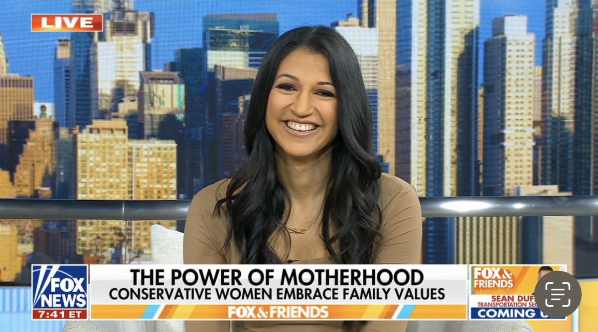 Why are more conservative women compared to liberal women happier? Motherhood makes your life richer, fuller, better. @AinsleyEarhardt and I break down the best job — being mom.