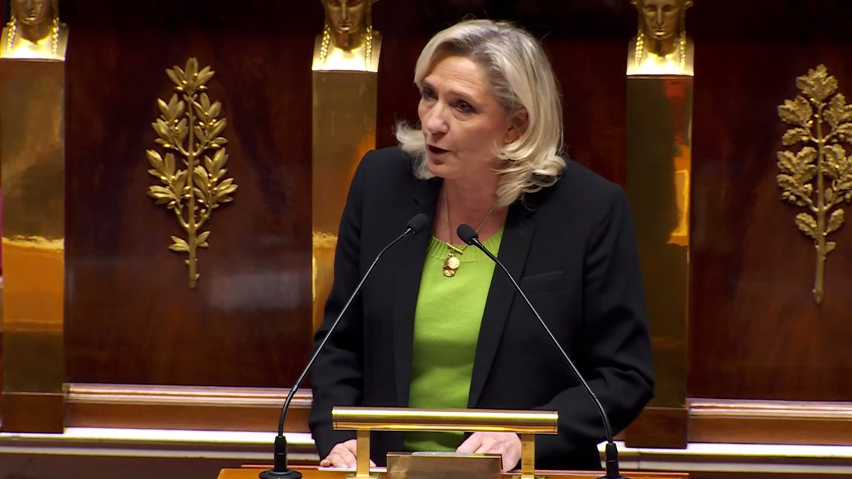 Depuis la loi de programmation militaire 2019-2025, un effort majeur d’augmentation de notre budget de défense a été entrepris. Le problème, c’est qu'il y a un "mais". Et même plusieurs. Le premier d’entre eux, c’est l’accélération, par Emmanuel Macron, de la fédéralisation de notre système de défense.