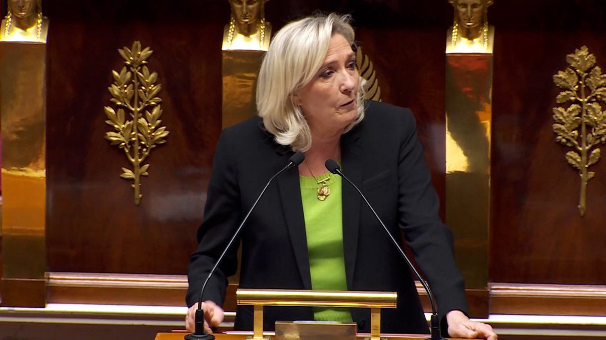Plusieurs dispositifs européens ont été créés et financés directement sur l’enveloppe de notre loi de programmation militaire. Le Fonds européen de défense et la Facilité européenne pour la paix, pour ne citer qu'eux, ont été abondés en amputant nos armées de milliards d’euros dont elles avaient besoin.