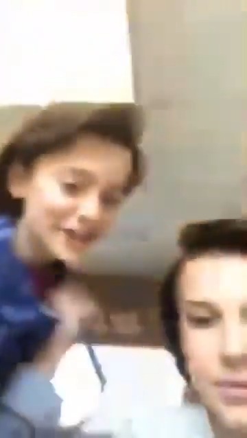 When Noah Schnapp got stuck in a chair 😭