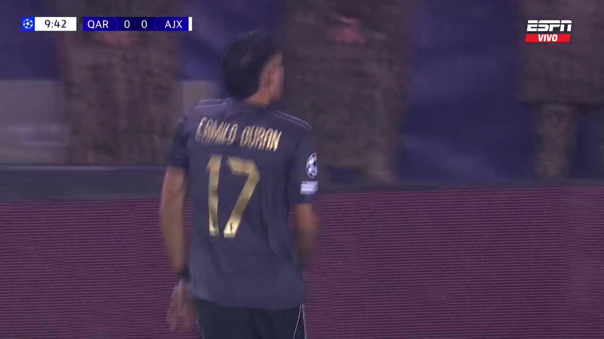 🇨🇴 GOOOL de Camilo Durán. El colombiano marcó el 1-0 de #Qarabağ ante #Ajax, al 10’ 👀 Es la segunda anotación del delantero en esta temporada de Champions
