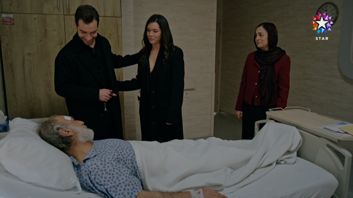 "Azize... Biz aileyiz kızım, aile arasında olur böyle şeyler." #Sahipsizler Sahipsizlertvdizi