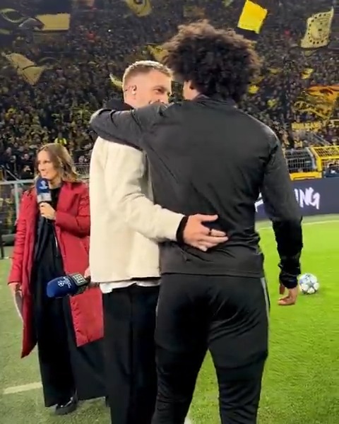 Reus back at Dortmund 🥹💛 #UCL