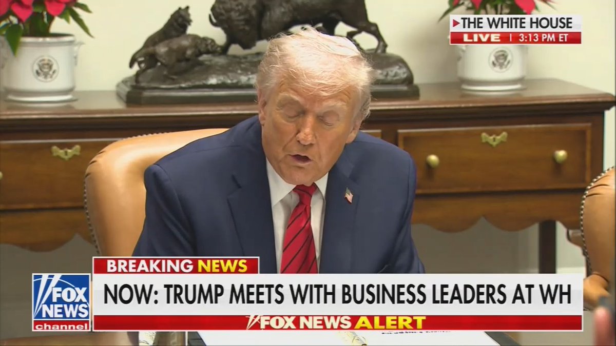 Trump: What's the difference between HP and HP Enterprise? HP executive: We focus on cloud security Trump: The cloud's good. People have done very well with the cloud.