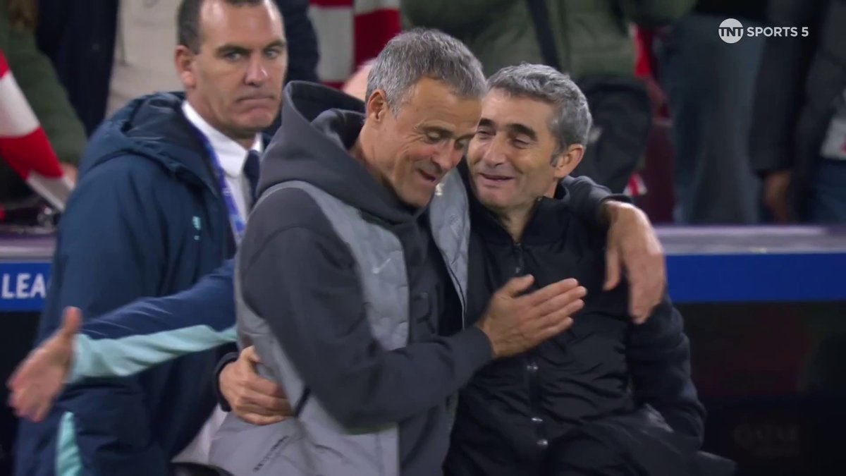Luis Enrique and Ernesto Valverde share a moment after the defending European champions are shutout in Bilbao and the points are shared ๐ค ๐บ TNT Sports & @discoveryUK