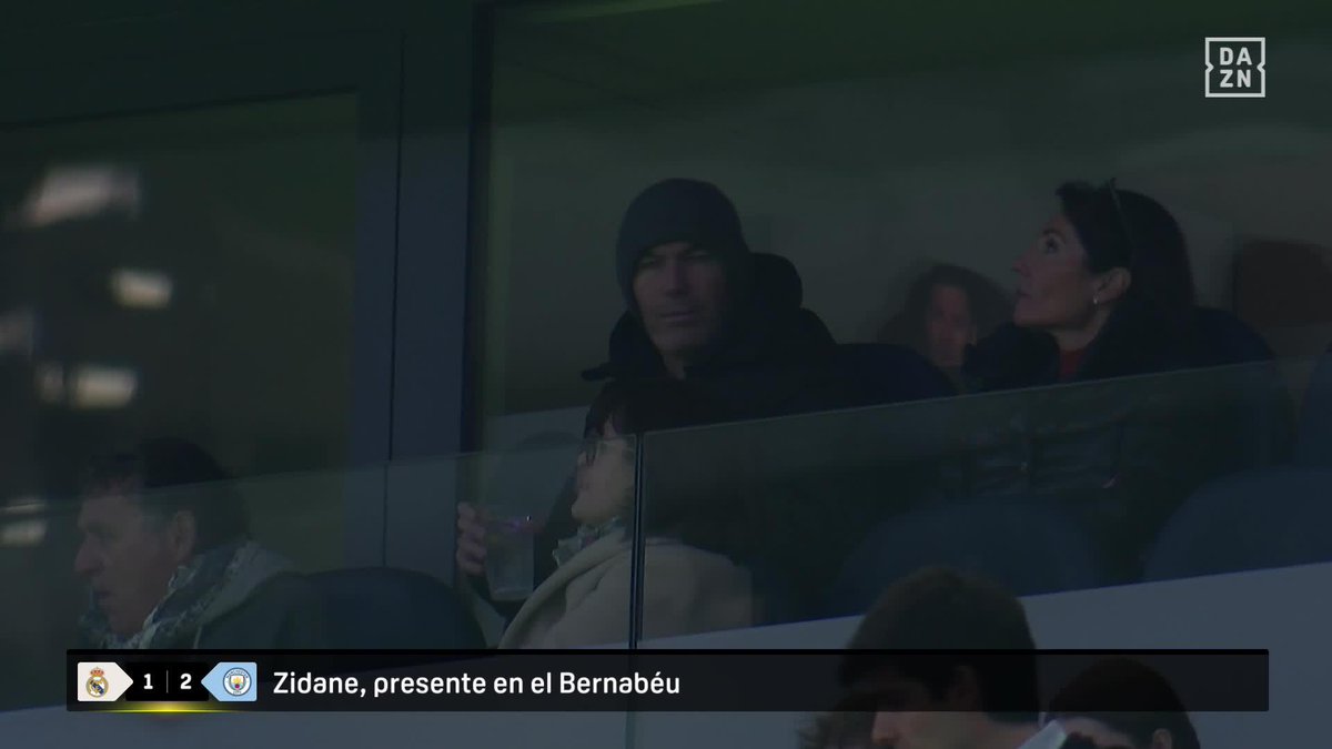 Zidane estuvo en el Bernabéu viendo el Real Madrid 🆚 Manchester City 👀 #UCLxDAZN
