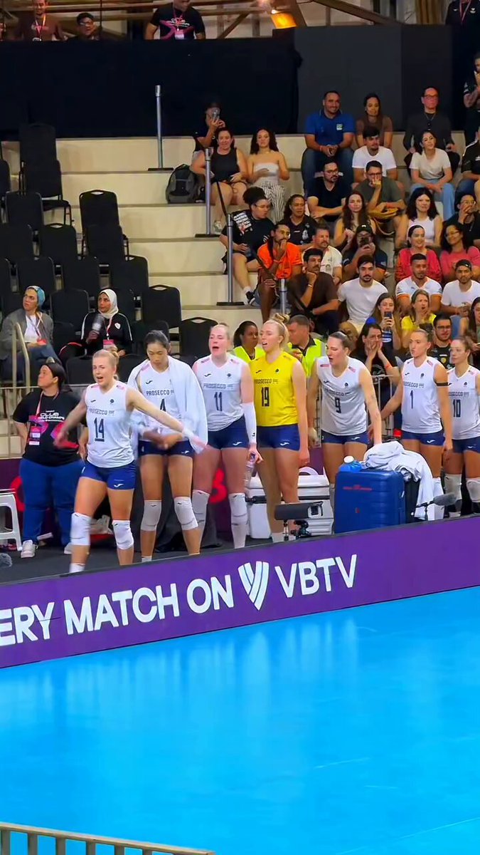 #ClubWCH: Conegliano’s bench vibes are unmatched 😂🔥 When your teammates start performing on the sidelines… you know the energy is right! 🏐 #Volleyball #Volei